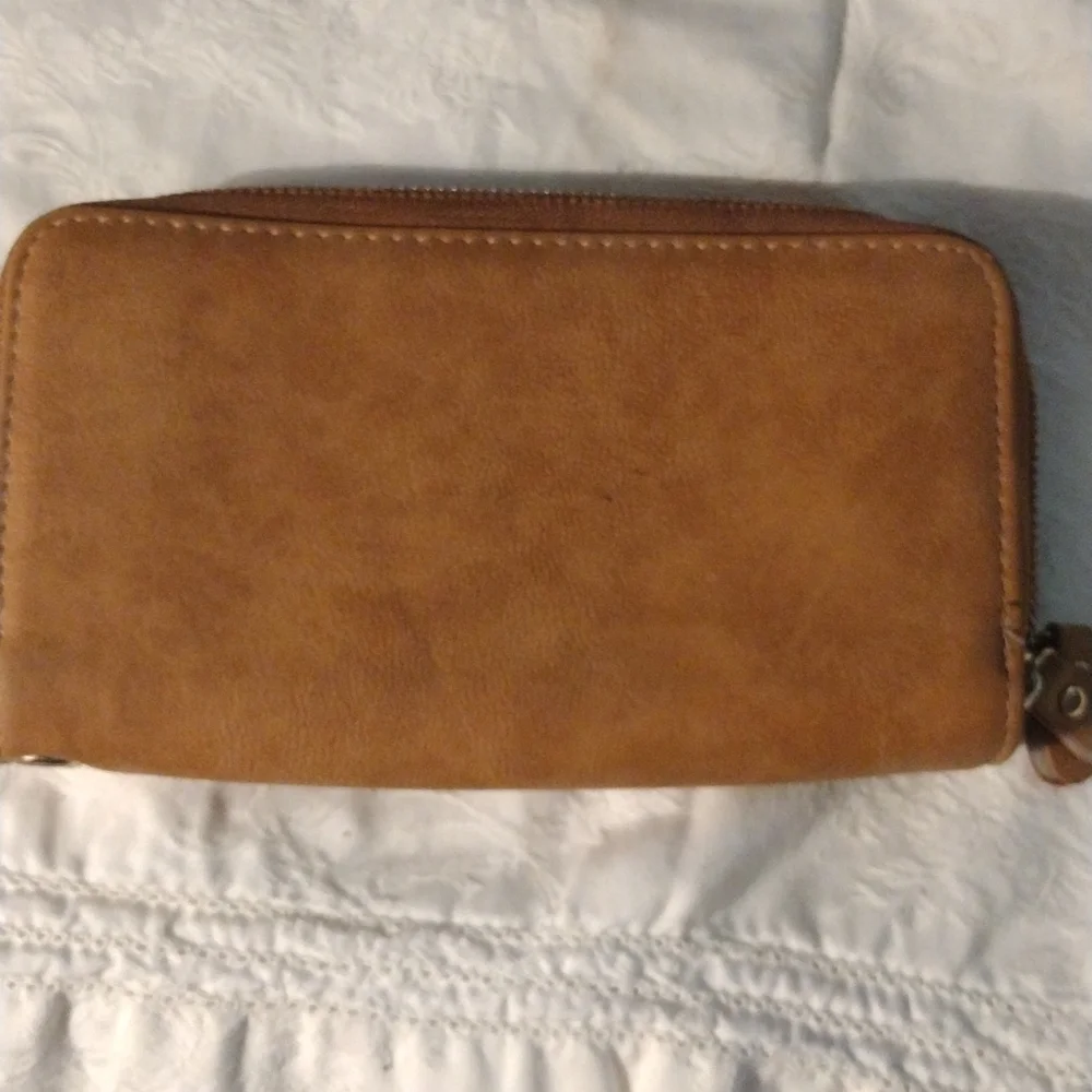 Wallet - Picture 2 of 3